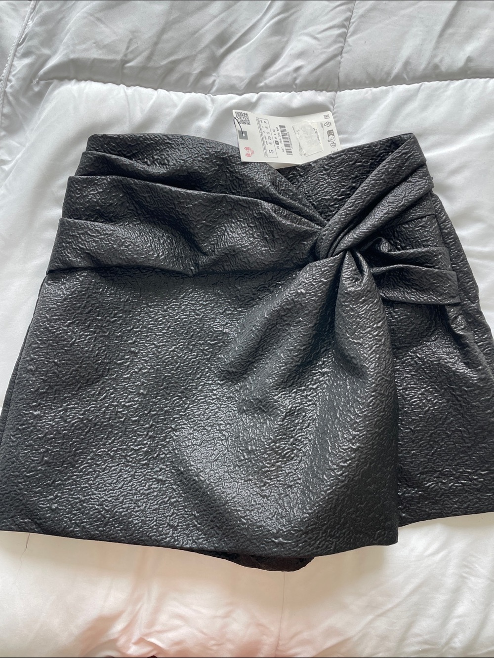 Zara Black Textured Knot-Front Women's Skort